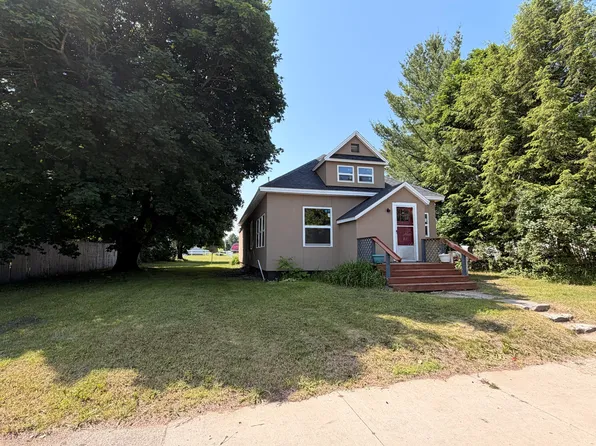 406 E Avenue A, Newberry, MI 49868
