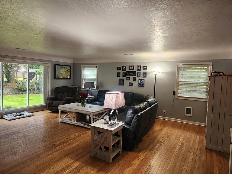985 Ratcliff Dr SE — Photo 6