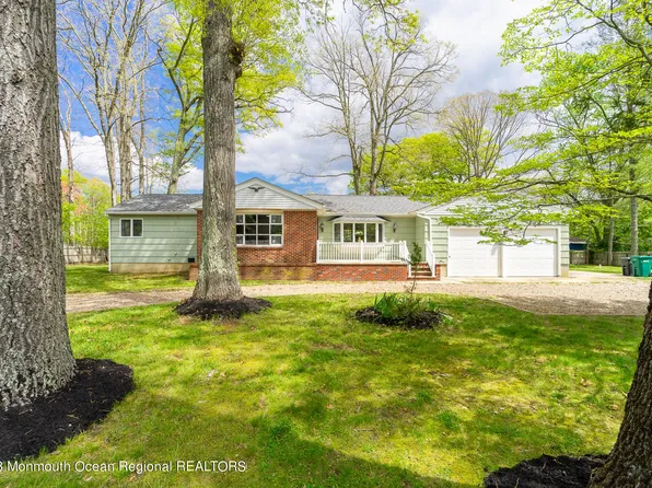 5 Cedar Lane, Freehold, NJ 07728
