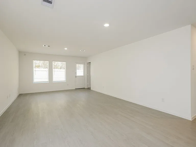 13495 Bay Springs Dr — Photo 5