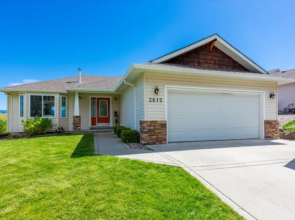 3615 Bellcourt Rd, West Kelowna, BC V4T 2X2