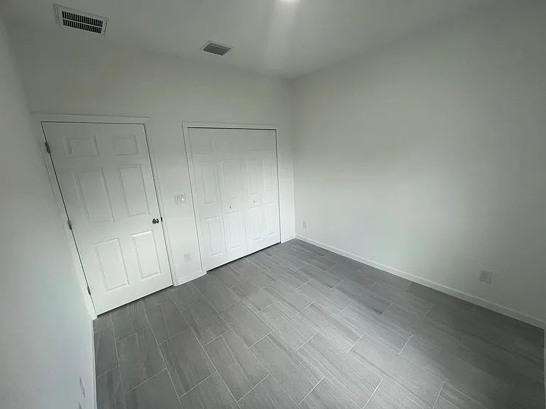 751 Crystal Ave S — Photo 6