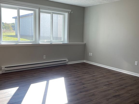 5th image of 1900 Apartment Dr APT 3