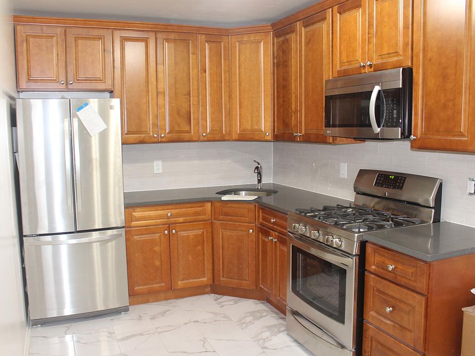 1st image of 3408 Bronxwood Ave #1