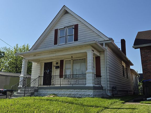 2nd image of 1700 W Oak St