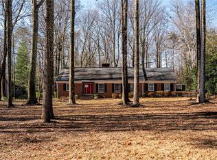 1305 Hobbs Rd, Greensboro, NC 27410