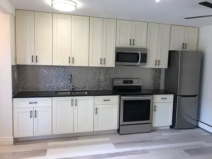 50 Hilda Ave #1A — Photo 3