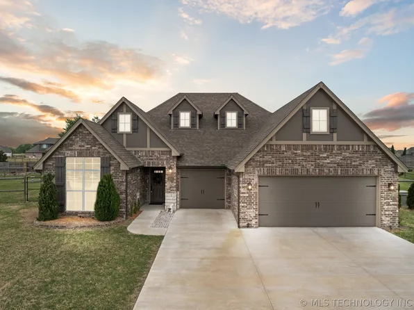 9005 N 64th East Ave, Owasso, OK 74055