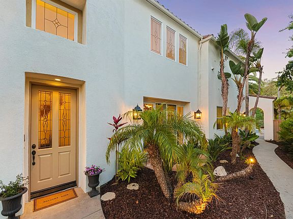 2nd image of 6213 Paseo Privado