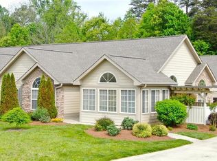 4271 Plantation Ridge Ln, Greensboro, NC 27409