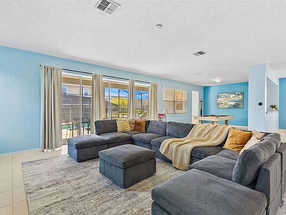 3rd image of 9042 Sunshine Ridge Loop