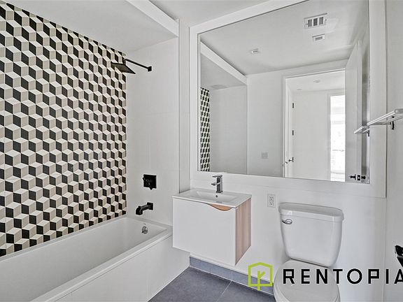 5th image of 1875 Atlantic Ave #2V