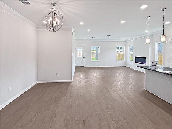 The Pearson- Dining Area