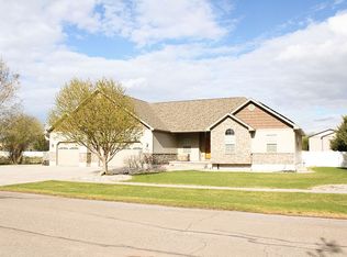 561 Twisted Willow Rd, Rexburg, ID 83440