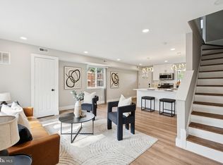 5201 Leverett St, Oxon Hill, MD 20745