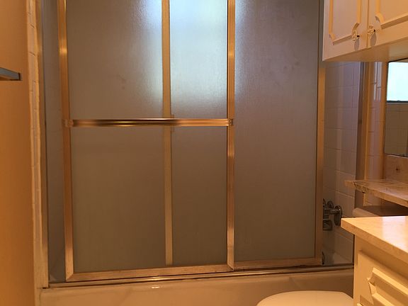 Windowed bath