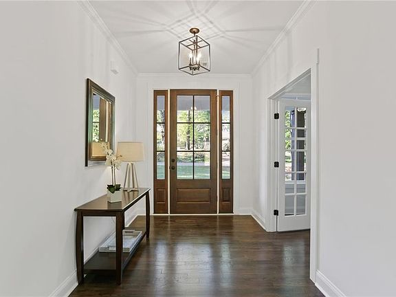 5th image of 1165 Love St SE
