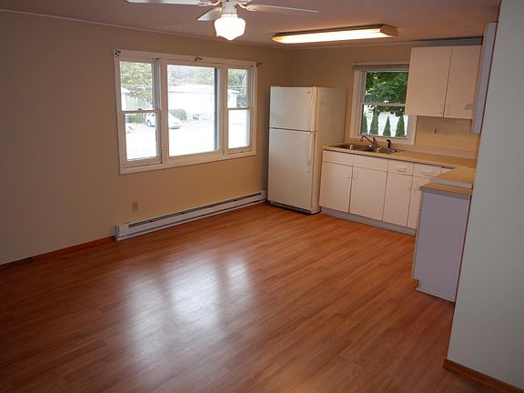 4th image of 357 Icehouse Ln