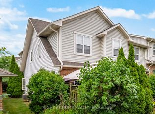 1085 Harrogate Dr #35, Hamilton, ON L9K 1R2