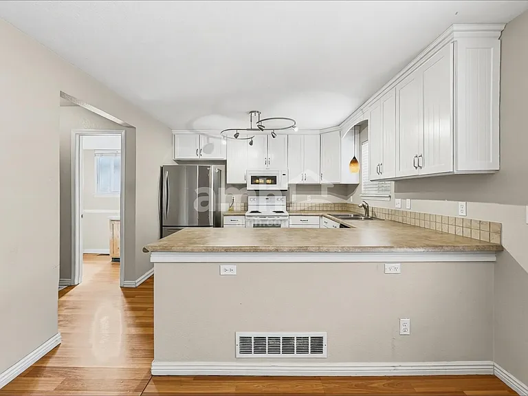 4261 Choke Cherry Ave — Photo 4