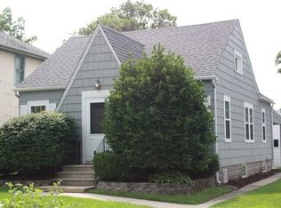 425 Park Dr, Joliet, IL