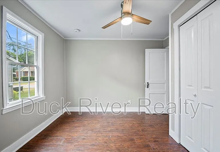 509 Hardwick Ave — Photo 9