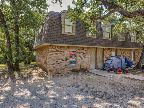 2nd image of 1408 Arvel Cir APT C