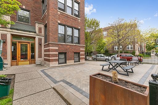 2nd image of 7663 N Rogers Ave #1
