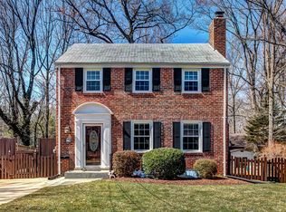 8906 Melwood Rd, Bethesda, MD 20817