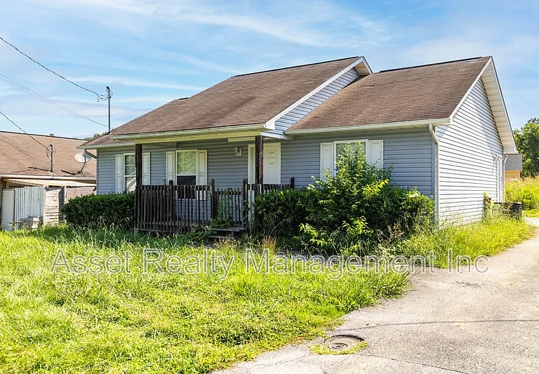 152 Red Bud Ln — Photo 6