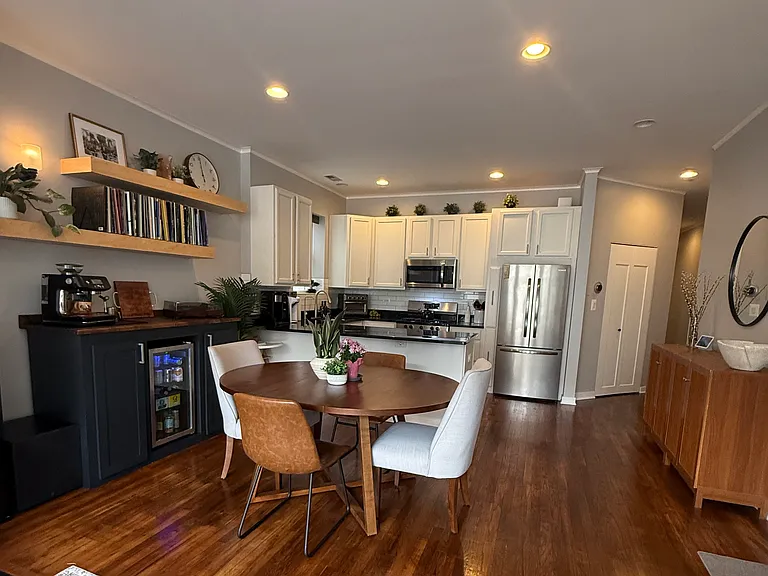 2302 W North Ave #2W — Photo 5