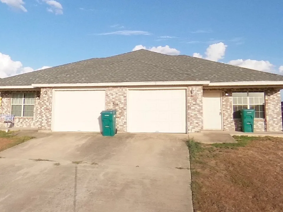 316 Cedar Ridge Dr #B