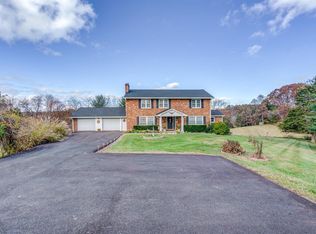 316 Mountain View Rd, Troutville, VA 24175