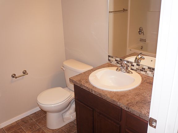 4th image of 9405 133rd St E
