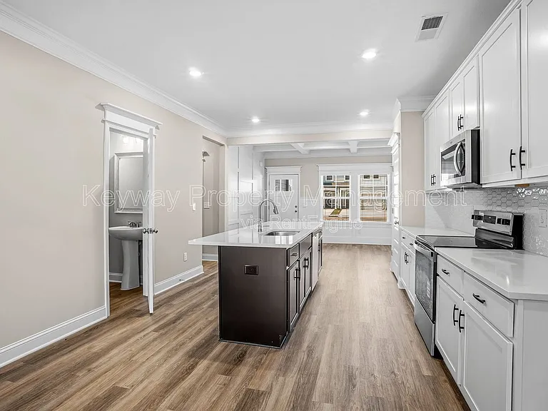2106 SE Denmark Ave — Photo 9