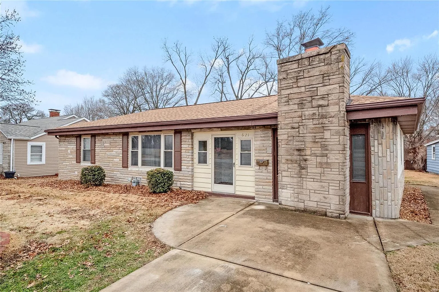621 S Belt E photo 1
