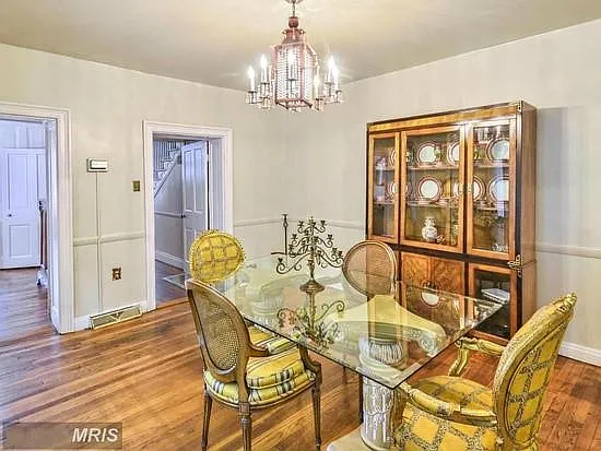340 N Market St — Photo 20