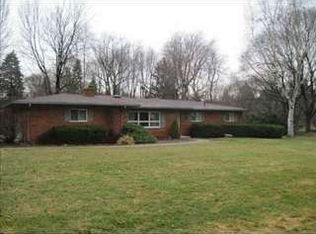 1245 Whitmore Rd, Bloomfield Hills, MI 48304