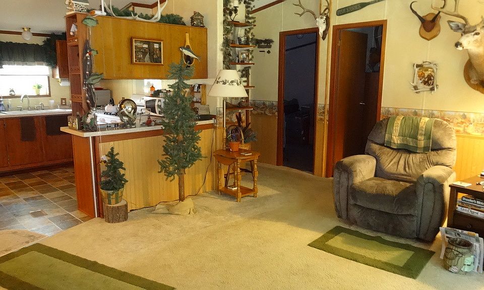 1st image of 9399 Pine Cr