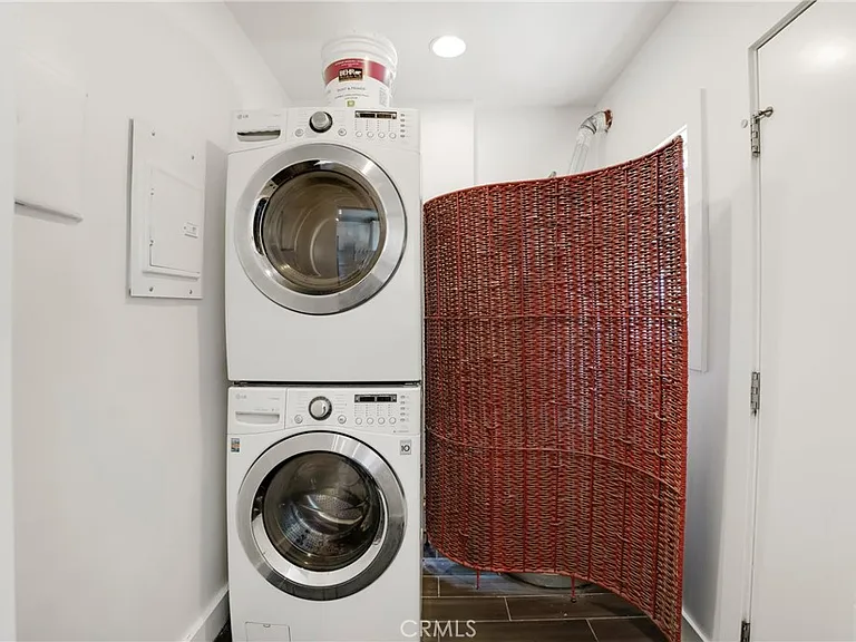 5152 Romaine St — Photo 19