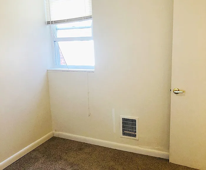 2529 S Mole St — Photo 13