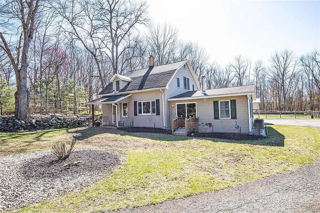 128 Fish Ln, East Stroudsburg, PA 18301 | Zillow