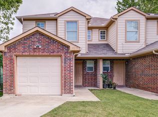 2725 Avenue E, Fort Worth, TX 76105
