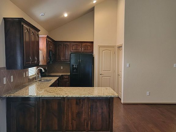 5th image of 2222 Brandy Dr