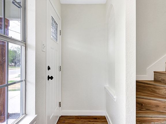 2nd image of 9527 Strech Ave
