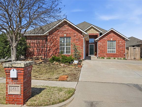 2nd image of 3613 Ladybank Ln