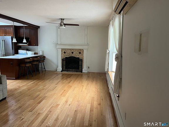 3rd image of 311 Sandy Hollow Road