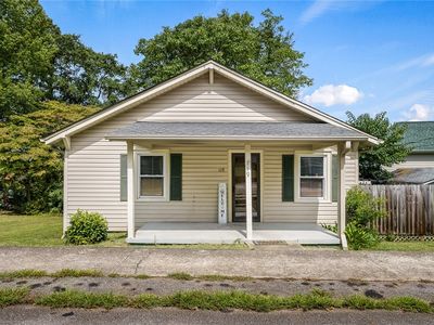 119 Poinsett Ave, Pickens, SC, 29671