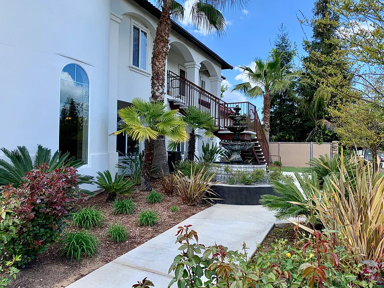 7525 N Willow Ave — Photo 5