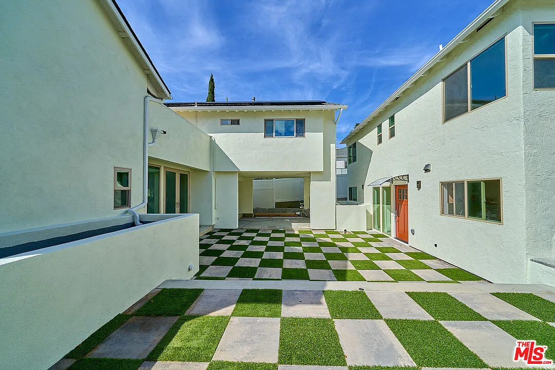 1 bed, 1.0 bath, 480 sqft, $1,800 — Photo 3
